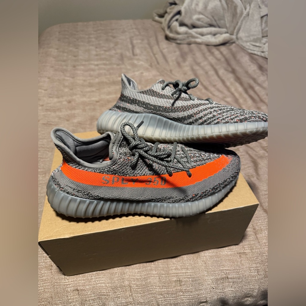 Yeezy Boost 350 V2